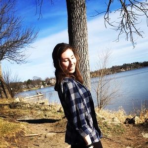 Meet your Posher, Lauren